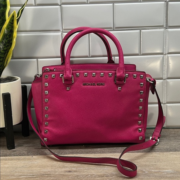 6972 Michael Kors pink studded satchel - Picture 1 of 15